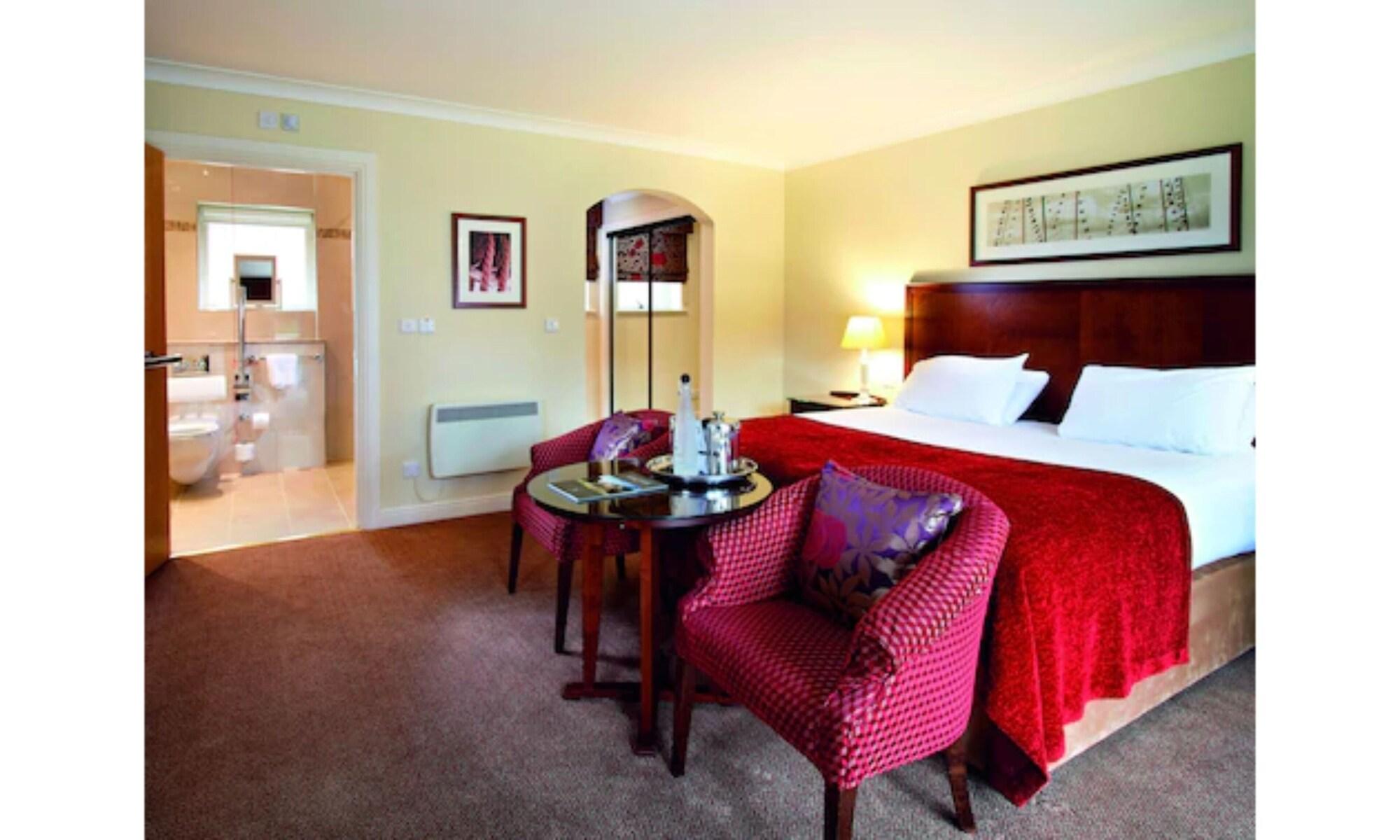 Macdonald Elmers Court Hotel y Resort Lymington Exterior foto