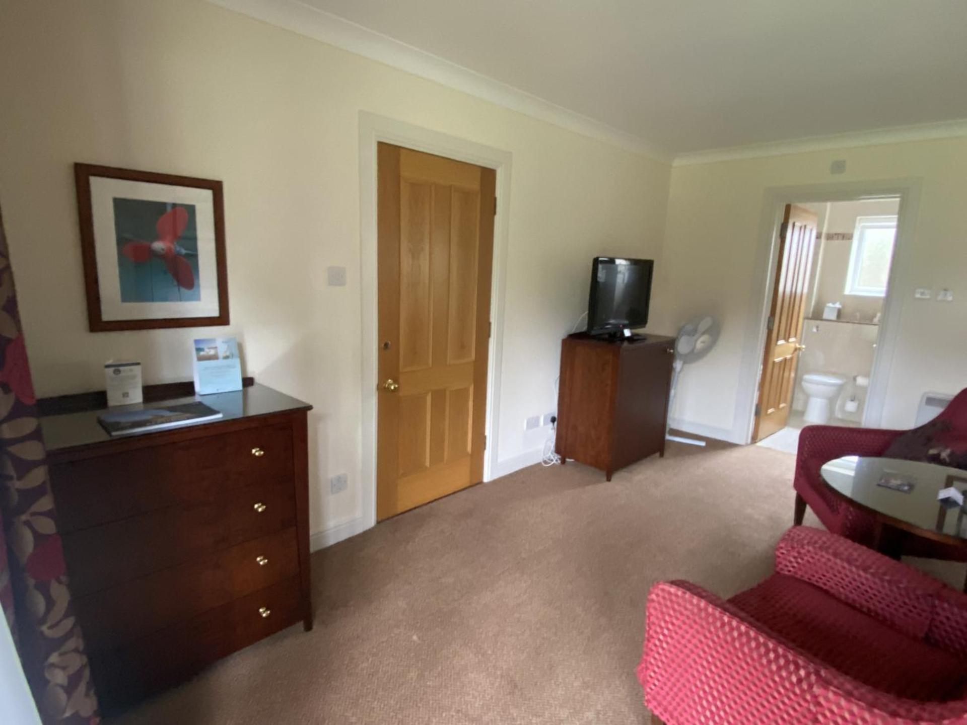 Macdonald Elmers Court Hotel y Resort Lymington Exterior foto