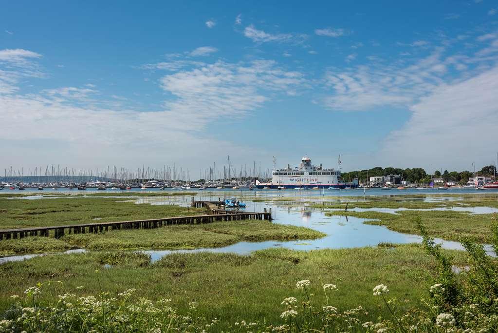 Macdonald Elmers Court Hotel y Resort Lymington Exterior foto
